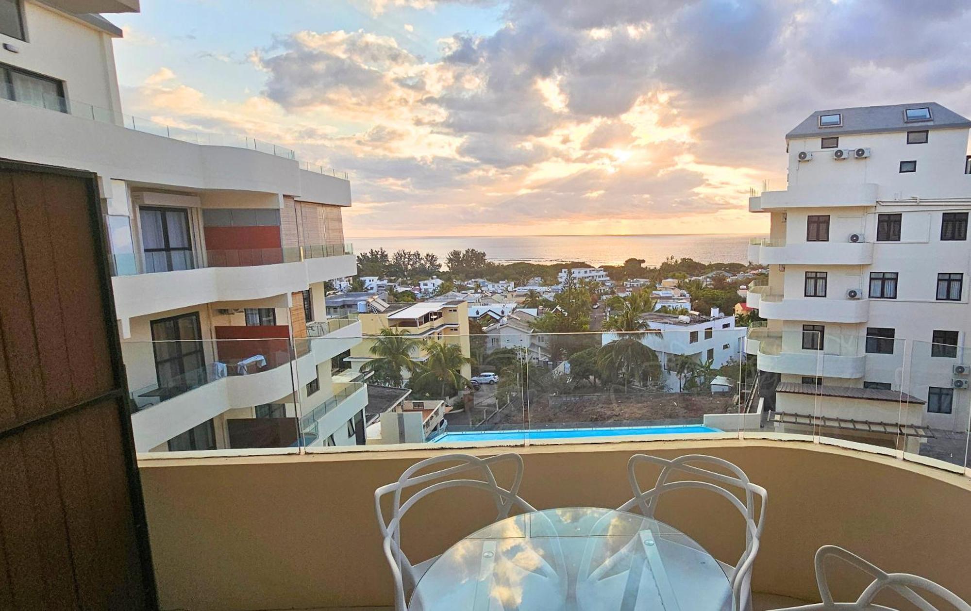 Apartment Zen Retreat With Stunning Sea Views And Sunsets Flic en Flac